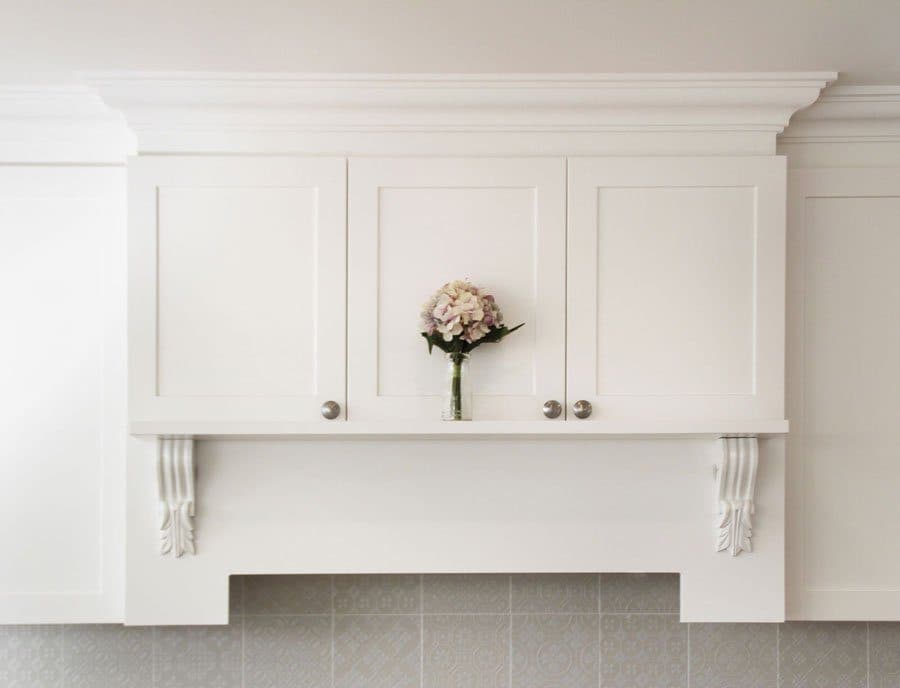 Detailed shaker cabinetry by Kitchen Envy